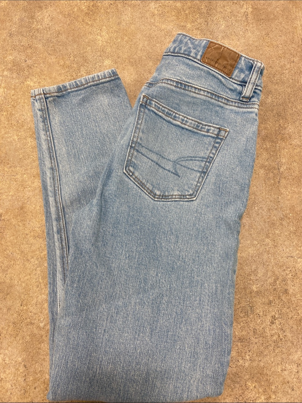 American Eagle Outfitters High-Rise Light Blue Women’s Jeans